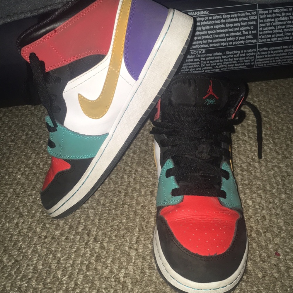 Air Jordan 1 Mid-Multi colored
